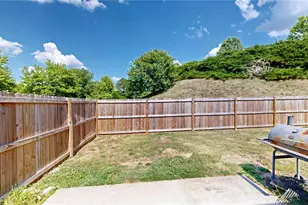 3801 Bluestem Dr, Greensboro, NC 27405 - Photo 30