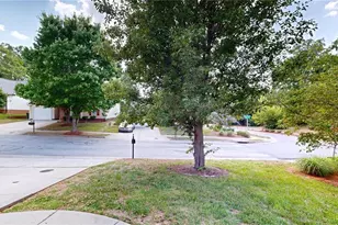 3801 Bluestem Dr, Greensboro, NC 27405 - Photo 6