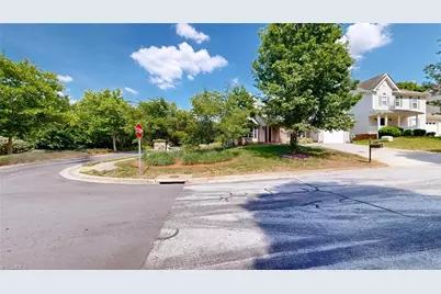 3801 Bluestem Drive, Greensboro, NC 27405 - Photo 4