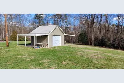1104 Old 60, Wilkesboro, NC 28697 - Photo 12