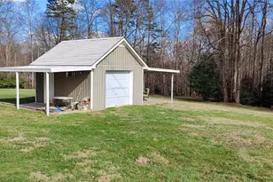 1104 Old 60, Wilkesboro, NC 28697 - Photo 12