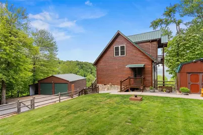 156 Fishers Peak View, Ennice, NC 28623 - Photo 8