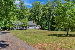 951 Dodson Mill Rd, Pilot Mountain, NC 27041 - Photo 4