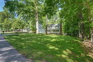 711 Woodsway Ct, Reidsville, NC 27320 - Photo 4