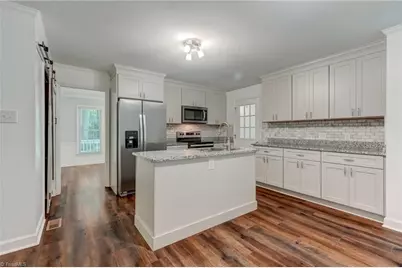 711 Woodsway Court, Reidsville, NC 27320 - Photo 14