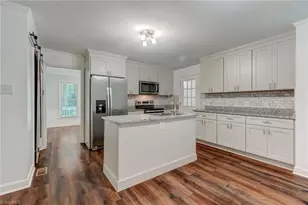 711 Woodsway Ct, Reidsville, NC 27320 - Photo 14