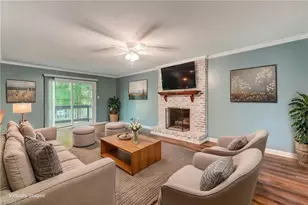 711 Woodsway Ct, Reidsville, NC 27320 - Photo 8