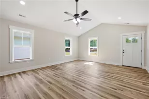 435 Stratton Ave, Winston-Salem, NC 27101 - Photo 4