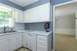 1823 Pope Ln, Kernersville, NC 27284 - Photo 20
