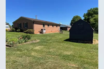 428 Adams Street, Dobson, NC 27017 - Photo 4
