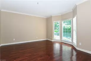 6314 High View Rd, Greensboro, NC 27410 - Photo 6