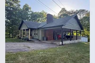 222 Handy Walker Street, North Wilkesboro, NC 28659 - Photo 4