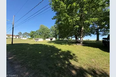 222 Handy Walker Street, North Wilkesboro, NC 28659 - Photo 36