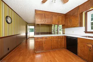 197 Elm St, Mocksville, NC 27028 - Photo 18