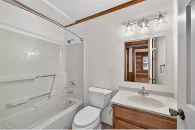 7000 Oakridge Drive, Lexington, NC 27295 - Photo 22