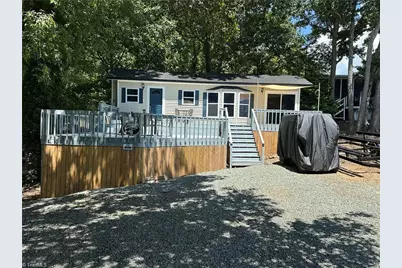112 N Cardinal Drive, New London, NC 28127 - Photo 1