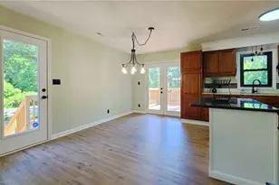 4665 Hildebrand Dr, Winston-Salem, NC 27106 - Photo 8
