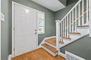 2209 Villa Dr, Greensboro, NC 27403 - Photo 4