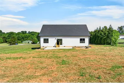 2361 Chaucer Lane, Winston-Salem, NC 27107 - Photo 38