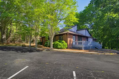 114 S Park Terrace, Eden, NC 27288 - Photo 4