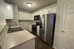 5008 Lawndale Dr, Greensboro, NC 27455 - Photo 8