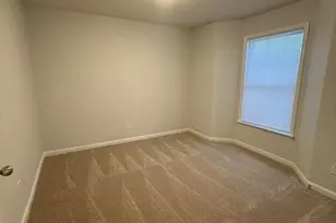 5008 Lawndale Dr, Greensboro, NC 27455 - Photo 12