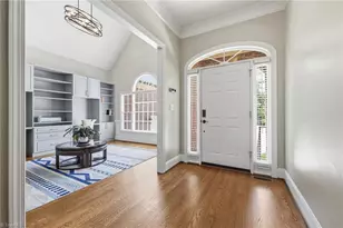 2904 Willow Oak Dr, Greensboro, NC 27408 - Photo 2