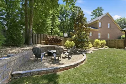 2904 Willow Oak Drive, Greensboro, NC 27408 - Photo 30