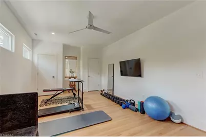 1909 Friendly Avenue, Greensboro, NC 27403 - Photo 20