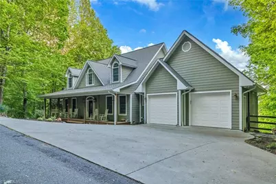 123 Laura Avenue, West Jefferson, NC 28694 - Photo 2
