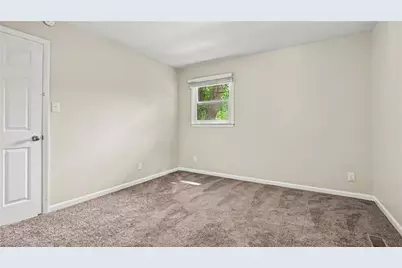 2208 Textile Drive, Greensboro, NC 27405 - Photo 14