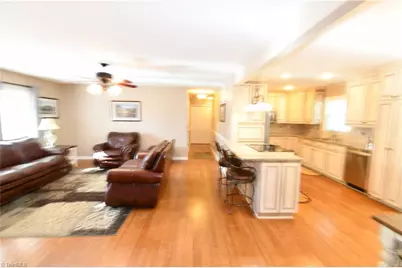 516 Lynchburg Road, Pilot Mountain, NC 27041 - Photo 10