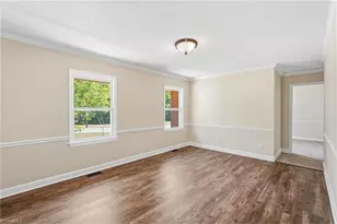 941 King St, Burlington, NC 27217 - Photo 8