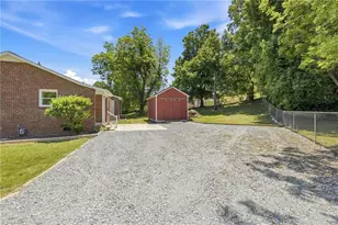 941 King St, Burlington, NC 27217 - Photo 28