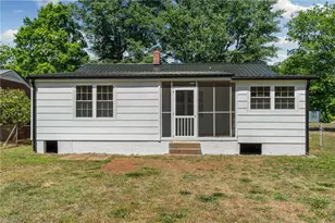 309 Hillside Dr, Lexington, NC 27295 - Photo 18