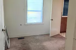 2137 Roger St, Burlington, NC 27217 - Photo 8
