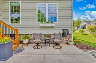 209 W Evergreen St, West Jefferson, NC 28694 - Photo 34