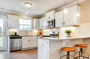 709 Dusk Vis Wy, Greensboro, NC 27410 - Photo 2