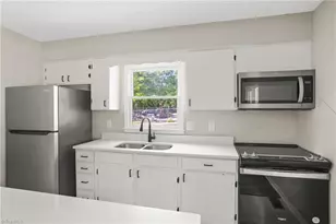 800 Arlington St, Greensboro, NC 27260 - Photo 6