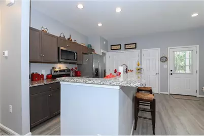 816 Barnes Street, Reidsville, NC 27320 - Photo 8