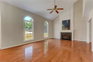 4301 Windlestraw Ln, Greensboro, NC 27410 - Photo 4