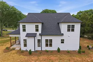 303 Country Club Dr, Stoneville, NC 27048 - Photo 4