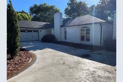 916 Spring Hill Court, Kernersville, NC 27284 - Photo 2