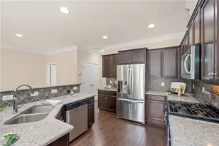 633 Stags Leap Ct, High Point, NC 27265 - Photo 6