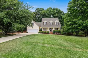 8202 Quail Creek Dr, Colfax, NC 27235 - Photo 4