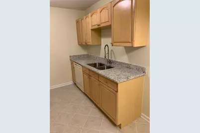 5639 Hornaday Road #G, Greensboro, NC 27409 - Photo 6