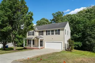 1048 Megan Cross Ln, Kernersville, NC 27284 - Photo 2