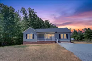 1050 Rising Vw Wy, Asheboro, NC 27205 - Photo 2