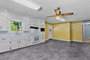 509 Valleybrook Dr, Jamestown, NC 27282 - Photo 12