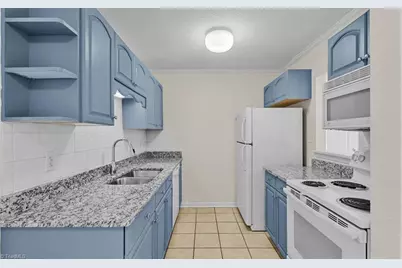 5643 Hornaday Road #D, Greensboro, NC 27409 - Photo 12